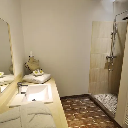 L'ilot Vignes 4* Rauzan