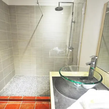 L'ilot Vignes 4* Rauzan