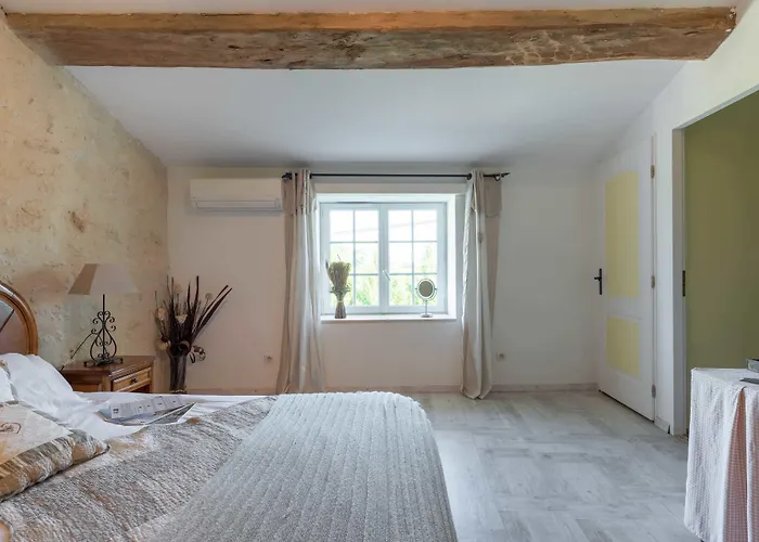 Bed & Breakfast L'ilot Vignes 4*