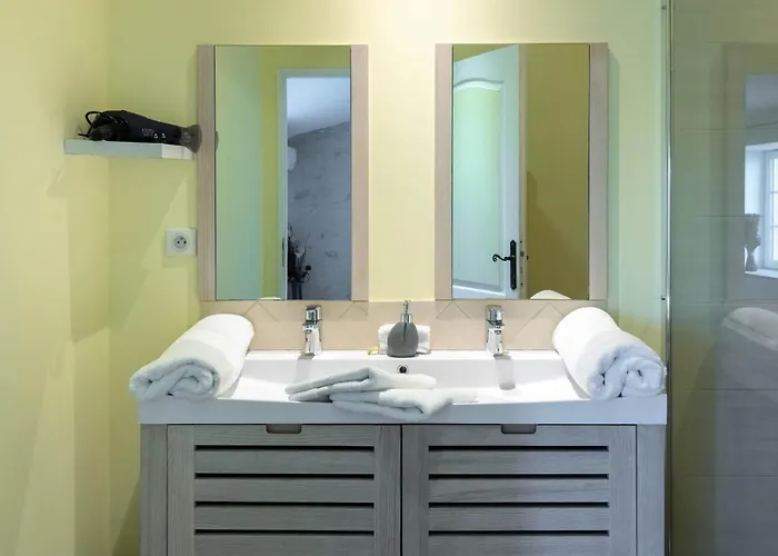 L'ilot Vignes 4* Rauzan